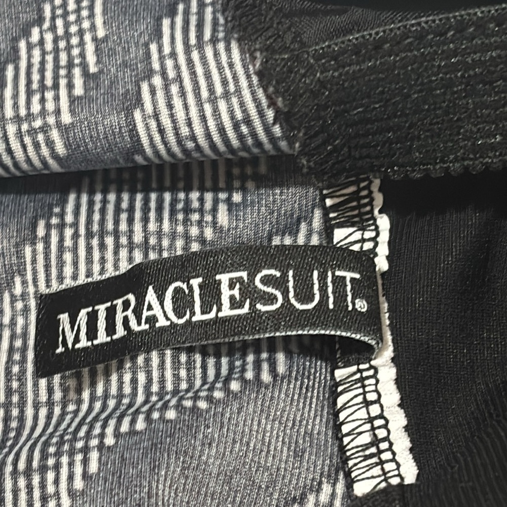 Miraclesuit Black And White Patterned Swimsuit - image 4